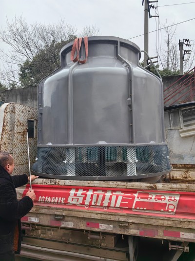 成都260t玻璃钢冷却塔